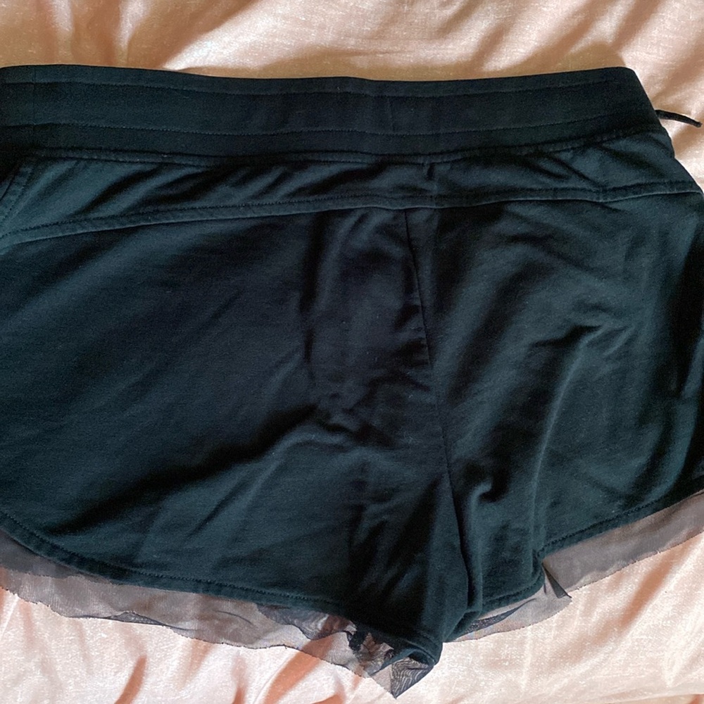 Victoria Black Cotton short
